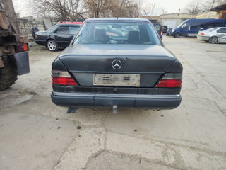 Mercedes w124 2.5 turbo disel foto 3