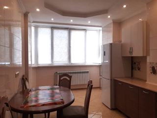 Apartament cu 2 camere, 57 m², Râșcani, Chișinău foto 3
