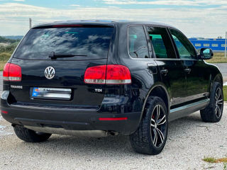 Volkswagen Touareg foto 4