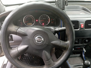 Nissan Almera foto 7