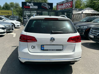 Volkswagen Passat foto 6