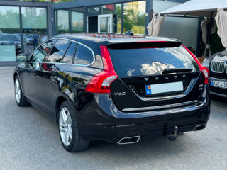 Volvo V60 foto 6