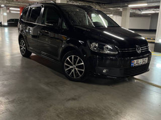 Volkswagen Touran foto 8