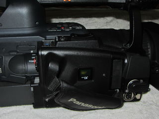 Panasonic Pro AG-HVX200 3CCD P2/DVCPRO 1080i High Definition Camcorder with 13x Optical Zoom практич foto 7