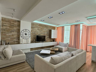 Apartament cu 2 camere, 110 m², Botanica, Chișinău foto 2