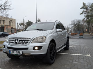 Mercedes M-Class foto 3