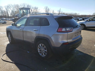 Jeep Cherokee foto 4