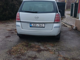 Opel Zafira foto 3