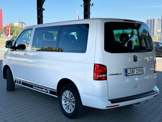 Volkswagen Caravelle foto 7