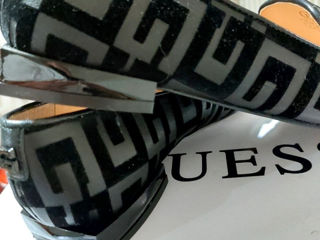 Guess foto 2