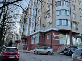 Apartament cu 3 camere, 96 m², Buiucani, Chișinău foto 7