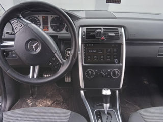 Mercedes B-Class foto 4