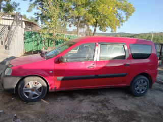 Dacia Logan foto 2