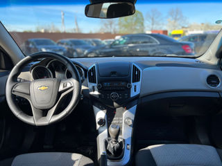 Chevrolet Cruze фото 17