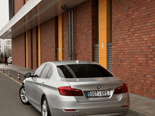 BMW 5 Series foto 5