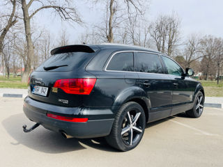 Audi Q7 foto 6