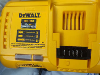 Зарядное устройство Dewalt 118 USA 110 вольт foto 1