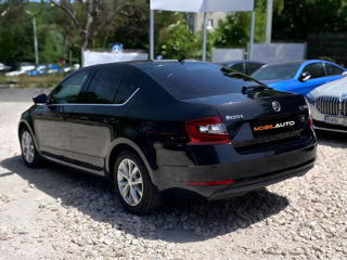 Skoda Octavia foto 4