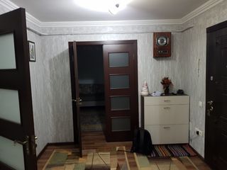 Apartament cu 2 camere, 63 m², Buiucani, Chișinău foto 3