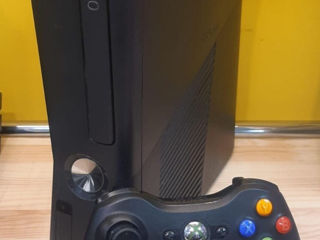 Продам прошитый  Xbox 360 Freeboot RGH 3.0 + 60 классных игр