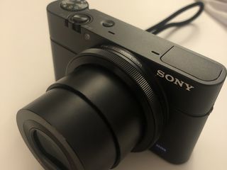 Sony RX100 Digital Camera - 3800 lei foto 1