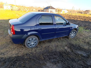 Dacia Logan foto 4