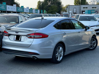 Ford Fusion foto 3