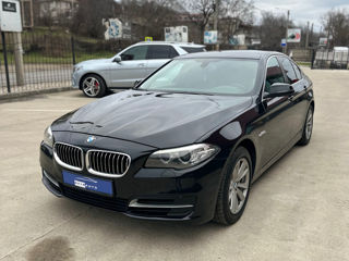 BMW 5 Series foto 2