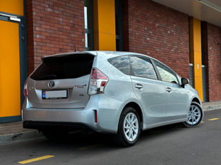 Toyota prius plus 7 locuri- chirie auto - авто прокат - rent a car foto 1
