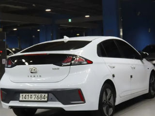 Hyundai IONIQ foto 2