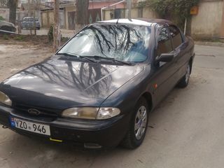 Ford Mondeo foto 1