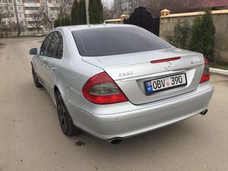 Mercedes E Class foto 6