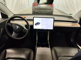 Tesla Model 3 foto 5