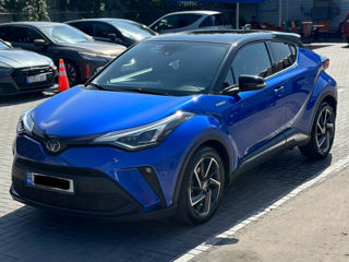 Toyota C-HR foto 1