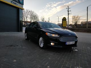 Ford Fusion foto 1