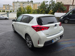 Toyota Auris foto 4