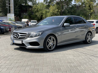 Mercedes E-Class foto 1