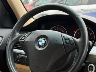 BMW 5 Series foto 11