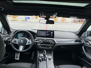 BMW 5 Series foto 8