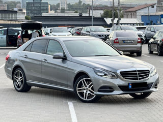 Mercedes E-Class foto 1