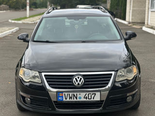 Volkswagen Passat foto 2