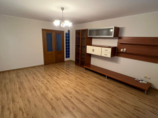 Apartament cu 2 camere, 78 m², Buiucani, Chișinău foto 7