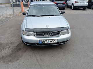 Audi A4 foto 1