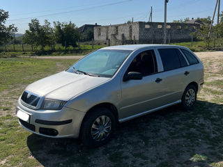 Skoda Fabia foto 2