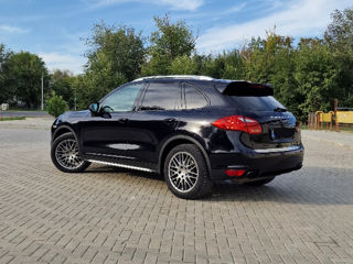 Porsche Cayenne foto 8