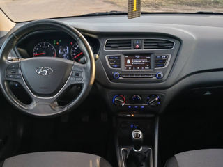 Hyundai i20 foto 9