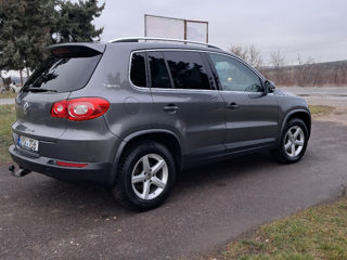 Volkswagen Tiguan foto 3