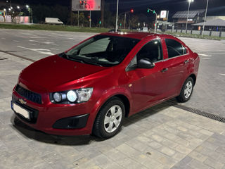 Chevrolet Aveo foto 2