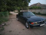 BMW 7 Series foto 2