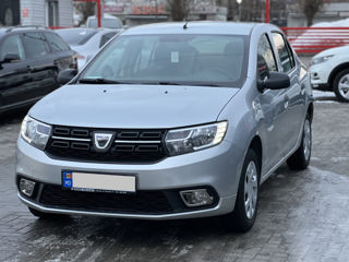 Dacia Logan foto 1